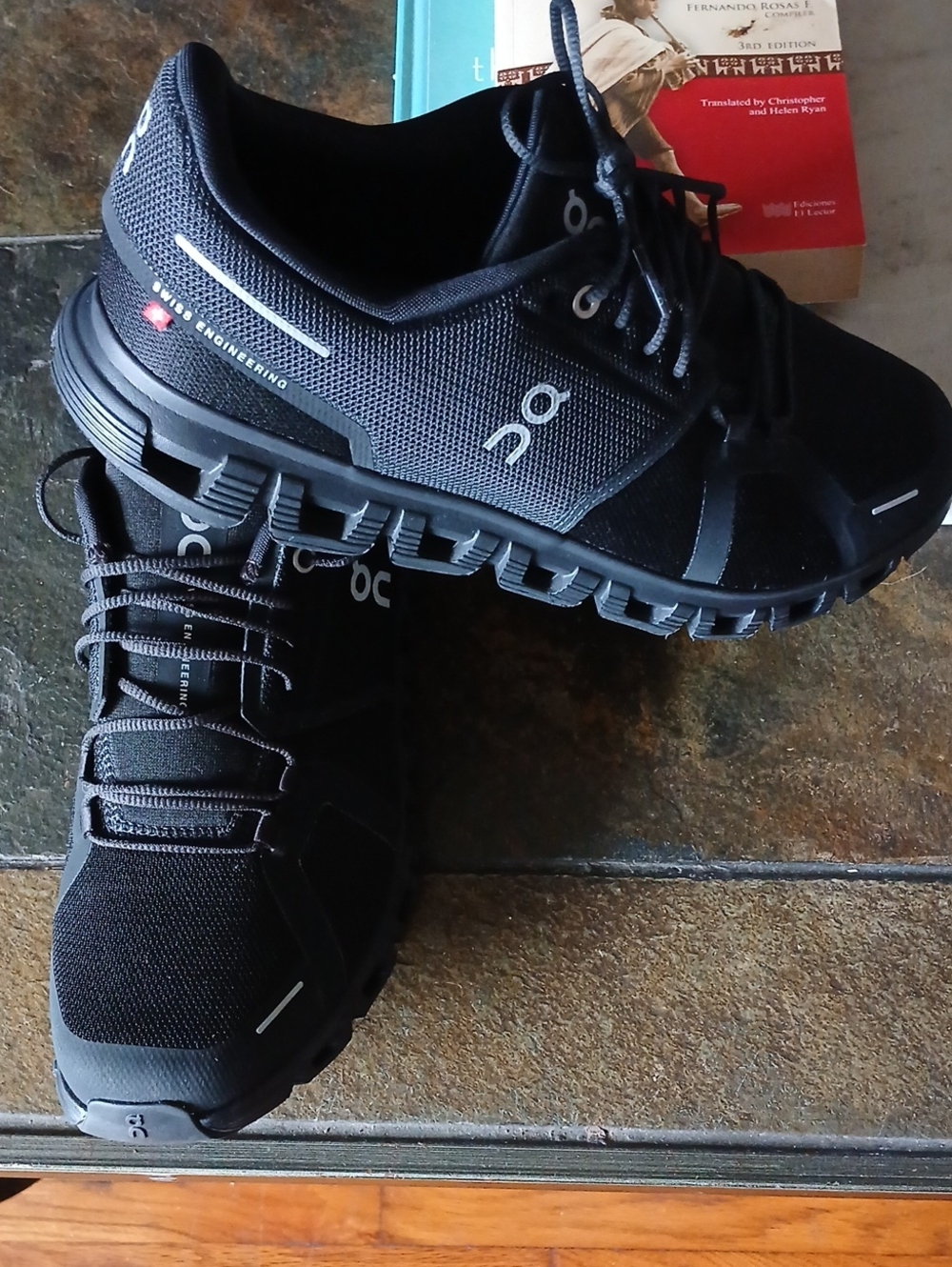 On Running Cloudtrail Black Men's Athletic Trail Shoes